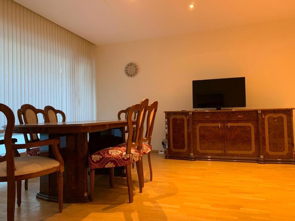 Lovely Two Bedroom Apartment With Free Parking Antwerpen Eksteriør bilde